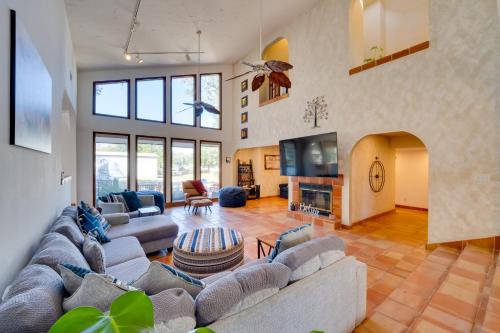 Forest City House | 1-Acre Backyard & Gym: Spacious Apopka Escape!