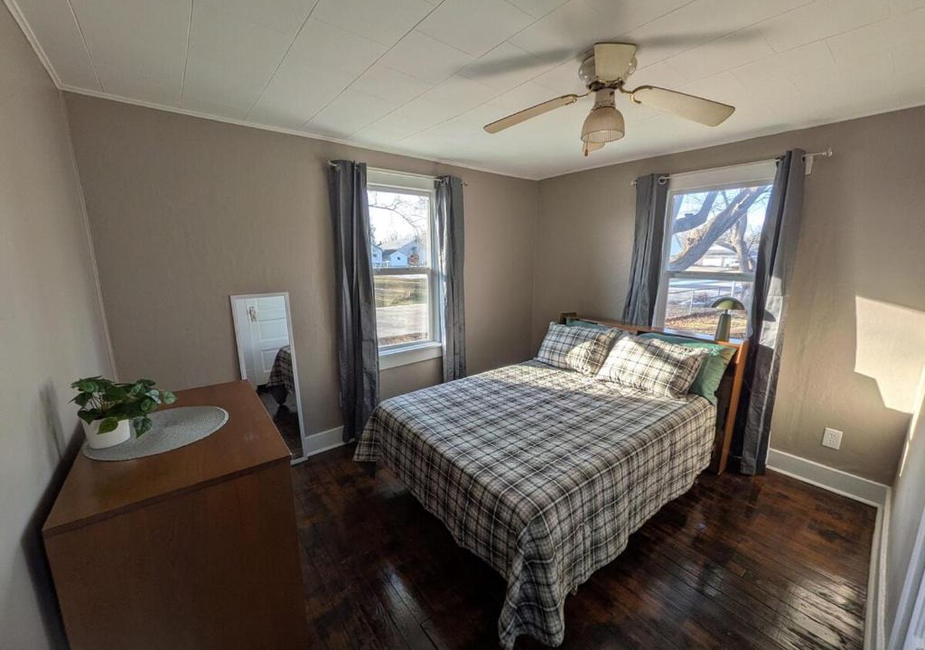 Robinson House | 2 Bed/1 Bath Home in the Center of Town
