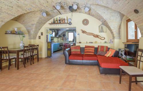 Castilenti Apartment | 3 Bedroom Gorgeous Apartment In Castilenti