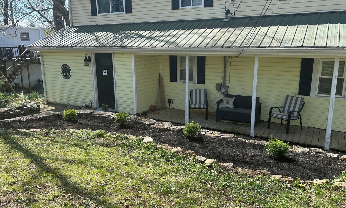 Danville House | 4-Bedroom Lake-side Retreat with New Dock!
