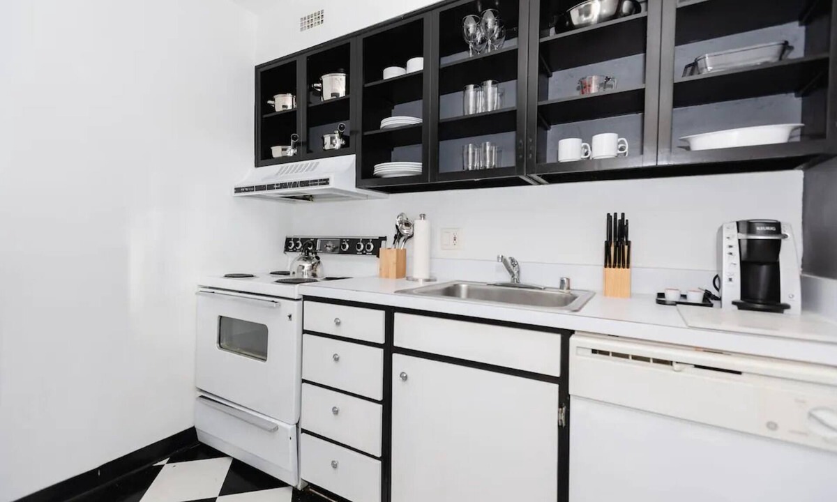 West End Apartment | 4 Units | DC Extended Stay | Pet-Friendly | Near Georgetown & West End Dining