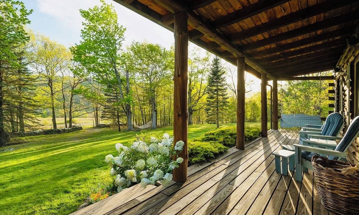 Andes Cabin | 4BR Log Cabin Home on 9.5 private acres in the Catskills