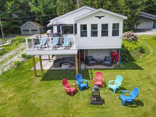 Hamilton Apartment | 5 min to Colgate - Waterfront - Sleeps 8