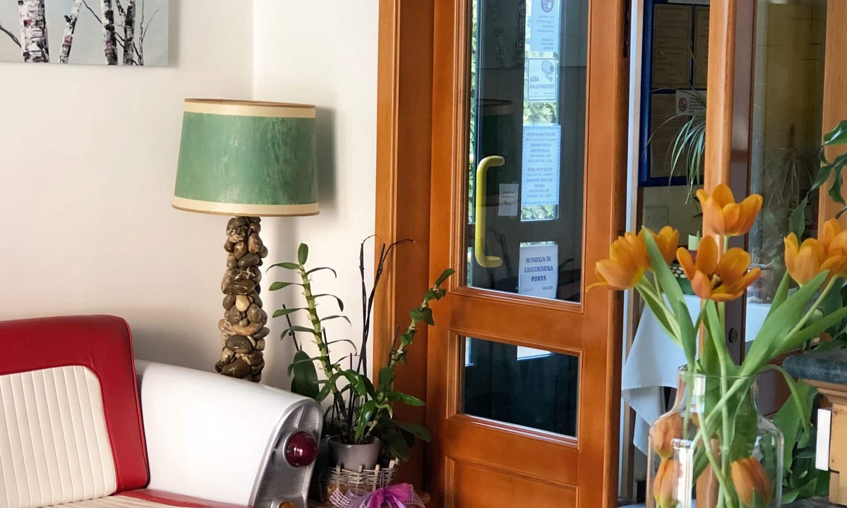 Buon Pastore-Sant'Agnese-San Damaso Hotel | Albergo Moderno