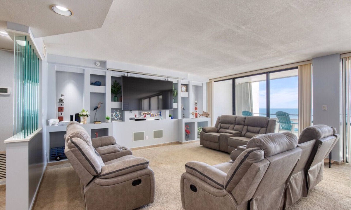 Volusia County Condo | Aliki Atrium Beachfront Condo