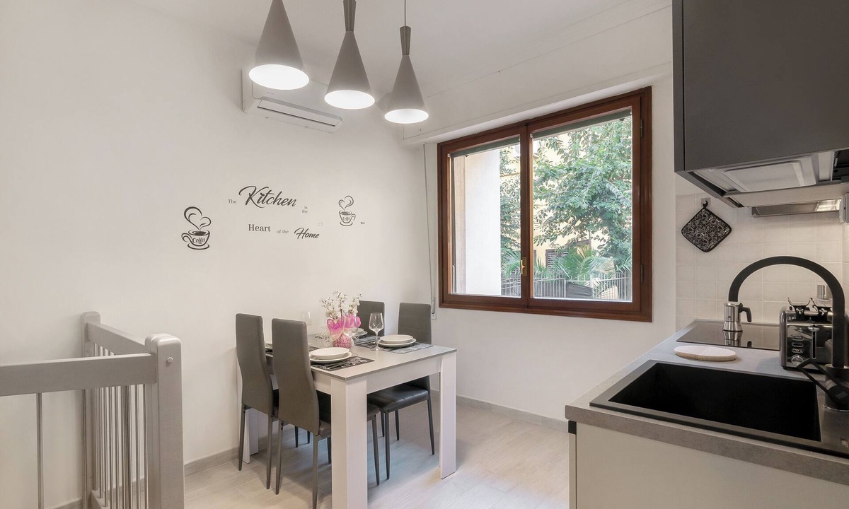 Lungarno del Tempio Apartment | Apartment 'Bellariva Home' with Shared Terrace, A/C & Wi-Fi