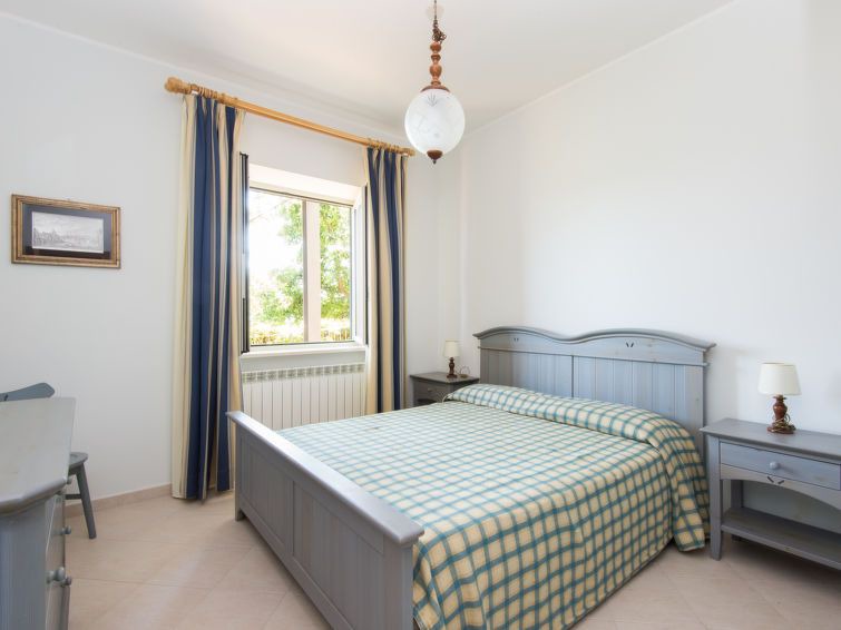 Piane di Collevecchio Apartment | Apartment L'Oleandro in Collevecchio, Lazio - 4 persons, 2 bedrooms