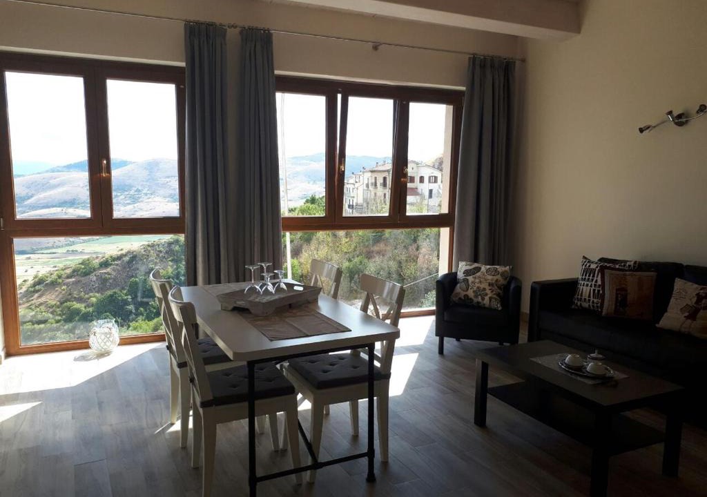 Castel del Monte House | Appartamenti Raggio di Sole
