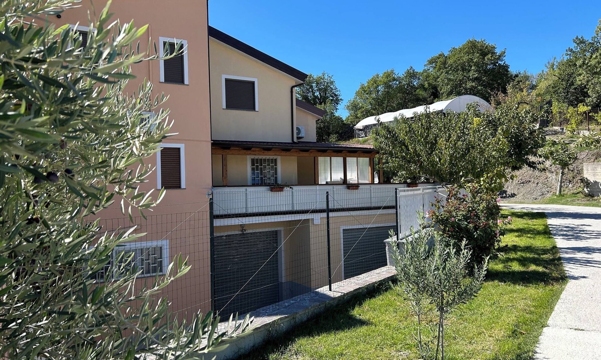 Chiaromonte Apartment | B&B Siris