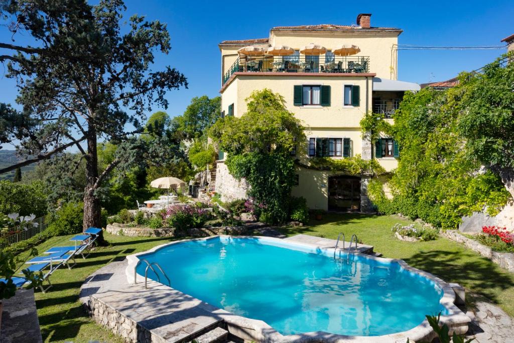 Saturnia Hotel | B&B Villa Clodia