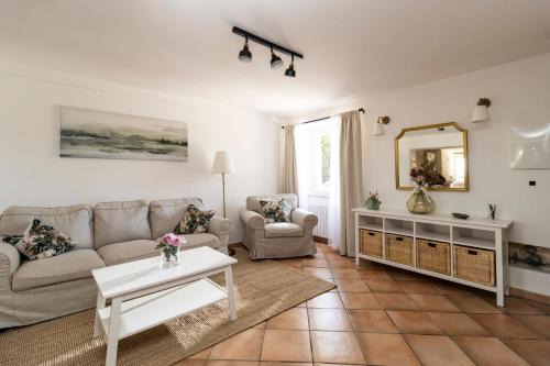 Petritoli House | Bed and breakfast Biancalana