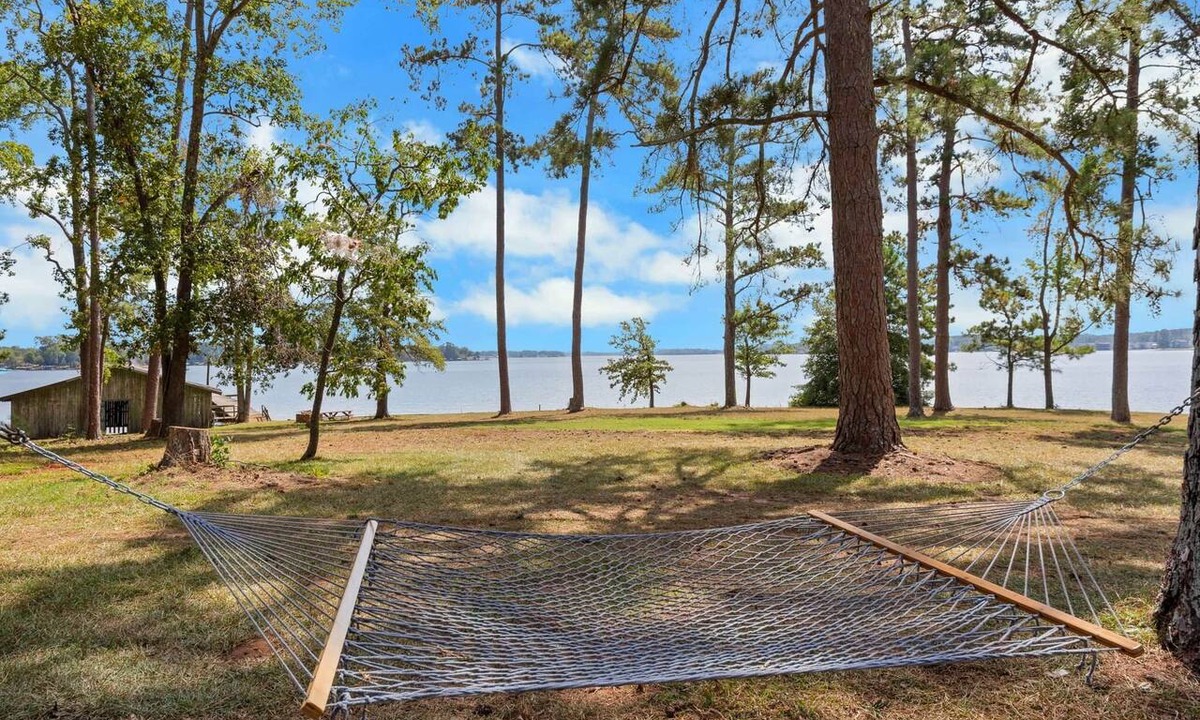 Cross Hill House | Boathouse Point on Lake Greenwood SC