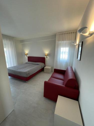 Igea Marina Apartment | Casa Plauto Attico senza cucina without kichen
