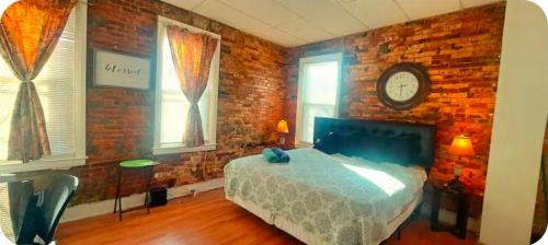 Downtown Baltimore Apartment | Charm's City Cozy Studio