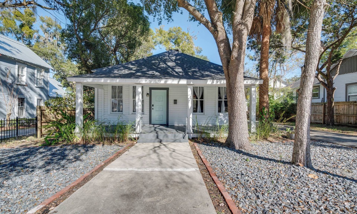Historic District House | Charming 100-Year-Old Home < 1 Mi to Downtown