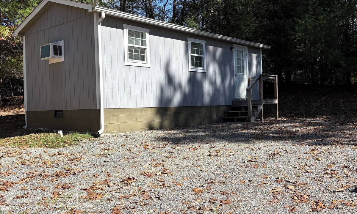 Jumping Branch Cabin | Charming Stay! Cabin #11: Peaceful Retreat in Jumping Branch, WV