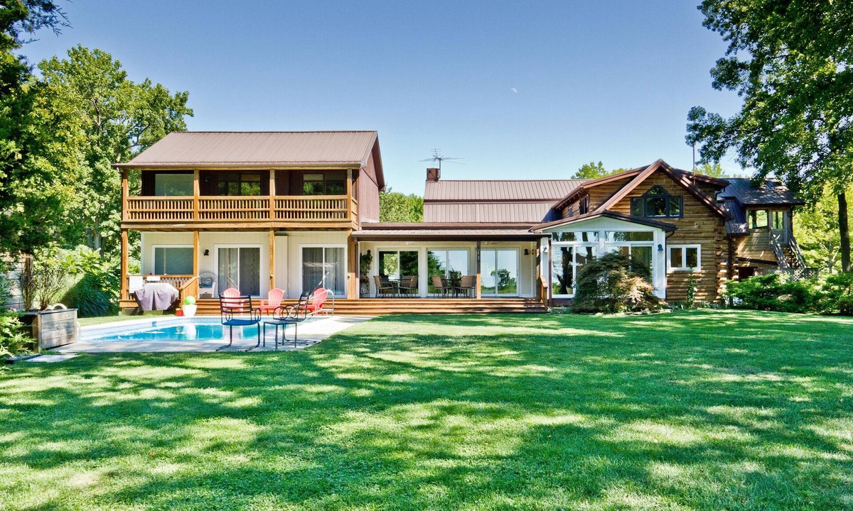 Wittman Cabin | Comfortable Spacious Fun! 6+Acres Pool+Bay Waterfront St Michaels-Yes Weddings!