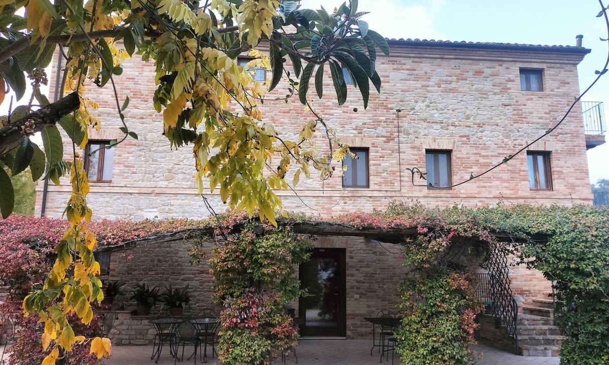 Ortezzano House | Cottage on the Marche hills with swimming pool.