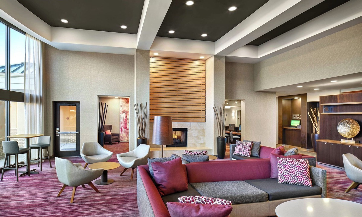 Oxford Valley Hotel | Courtyard by Marriott Philadelphia Langhorne