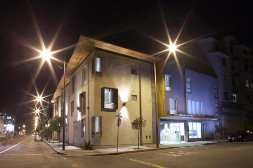 Downtown Berkeley Hotel | Downtown Berkeley Inn