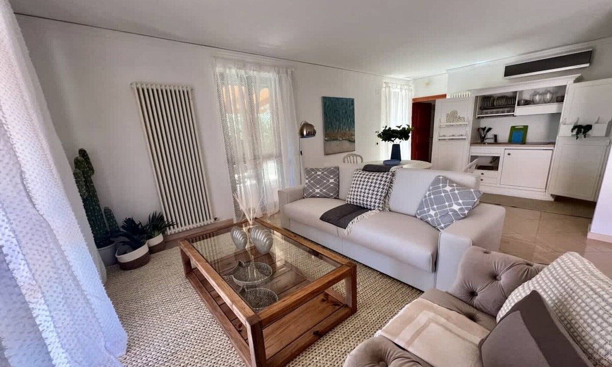Grottammare Apartment | Elegant villa with hot tub, views