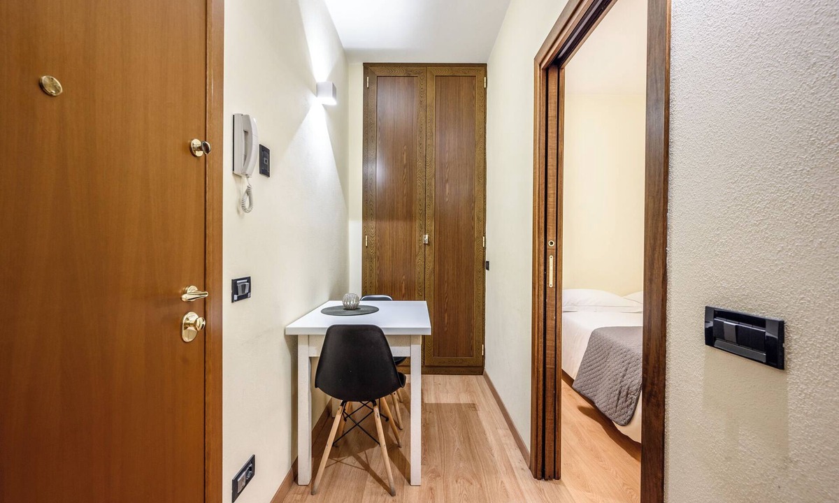 Old Town Apartment | Emilia Studios 2