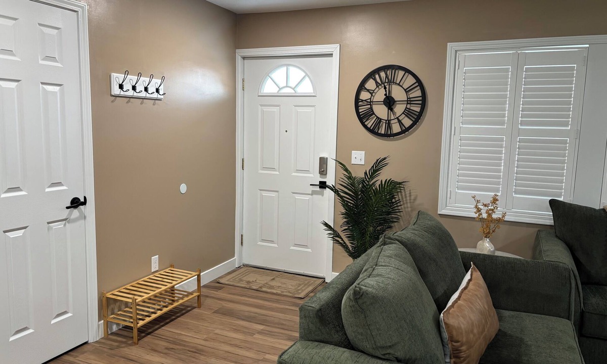 Marion House | Enjoy your stay in this cozy & comfortable home with everything you need!