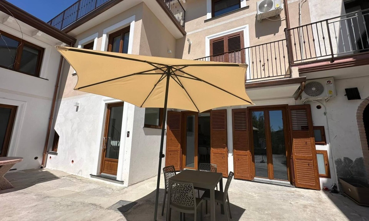 Bomerano Apartment | Entire Residence with 3 Apartments, Mountain View, Wi-Fi and Air Conditioning