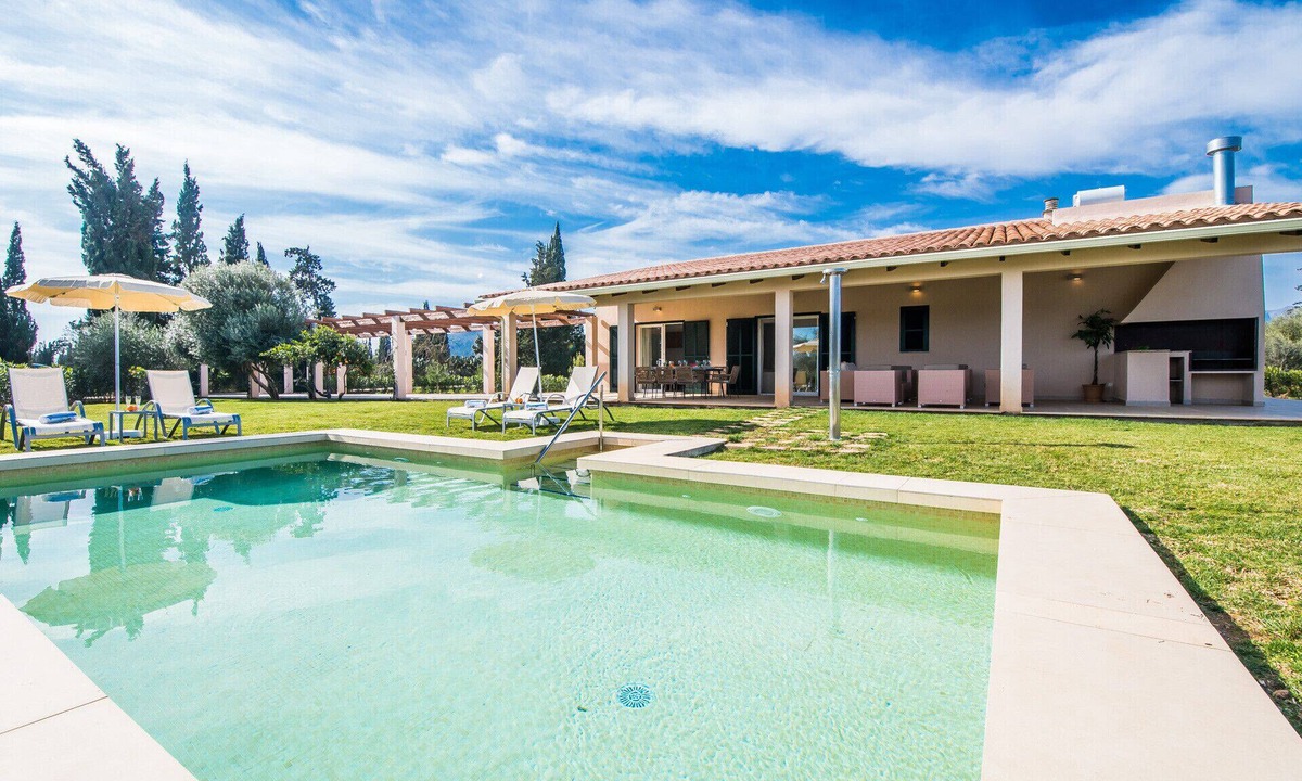 Majorca Villa | Finca Son Vivot with swimming pool in Mallorca
