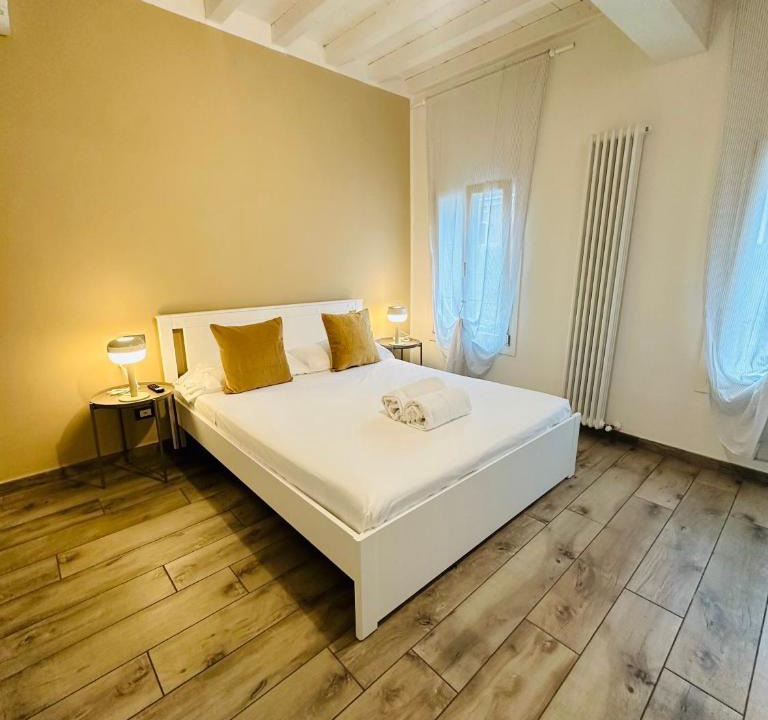 Saliceta San Giuliano Apartment | Giardini B&B