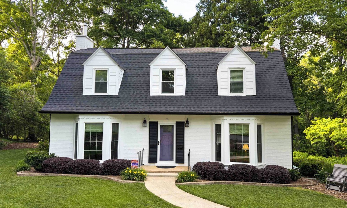 Clemson House | Go to Death Valley, on Lake Hartwell!