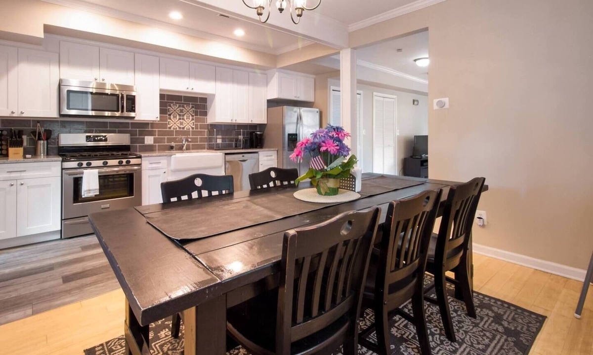 Trinidad Bed & Breakfast | Gray Corner Place Walkscore90