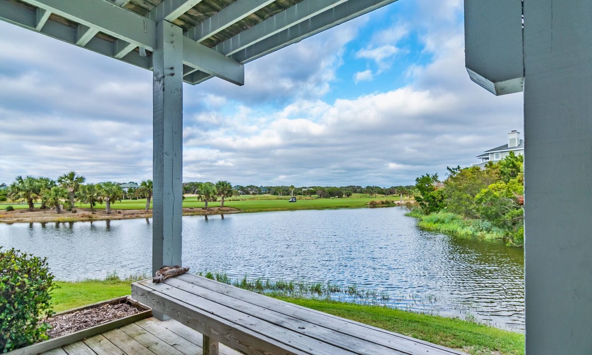 Bald Head Island Villa | Great 3 Bedroom Villa within walking distance to the BHI Club and Beach! 2-4 Passenger Golf carts!