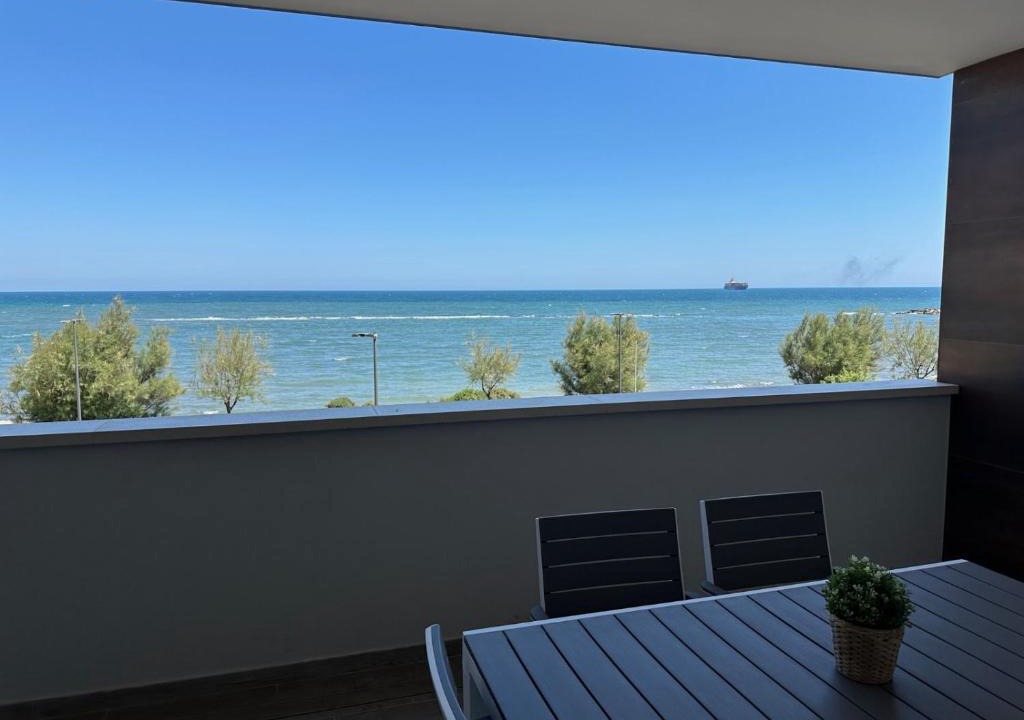 Municipio 3 Apartment | GuestHost - Seaside