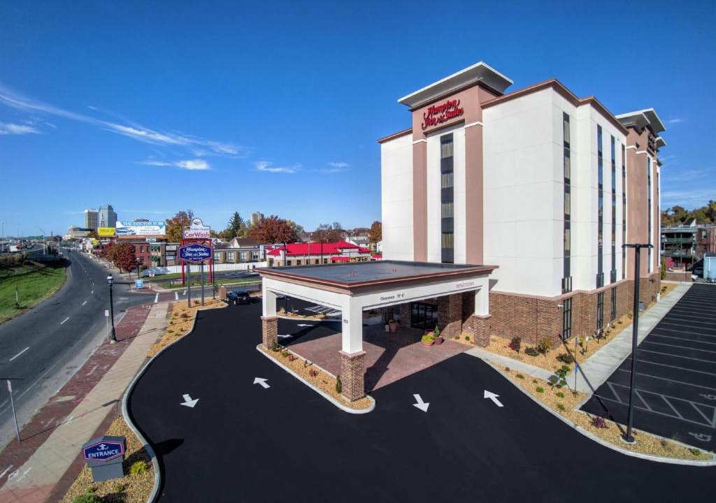 Springfield Hotel | Hampton Inn & Suites Springfield Downtown