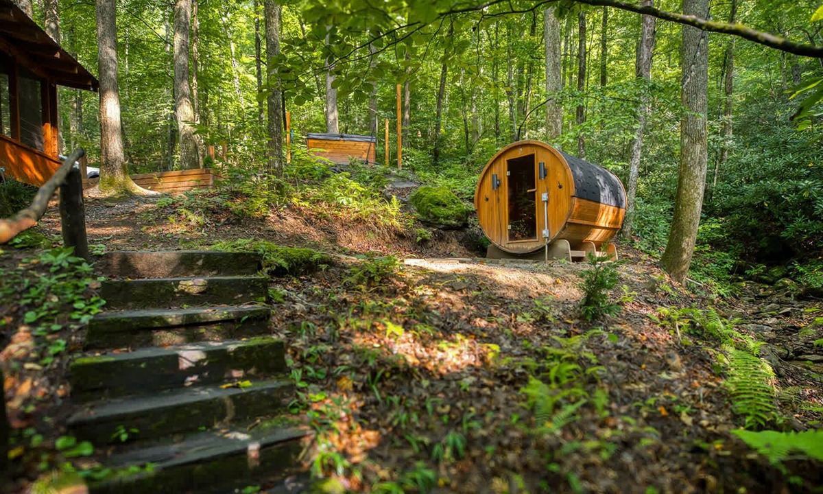 Saluda Cabin | High Top cabin at Saluda Grade Cabins!
