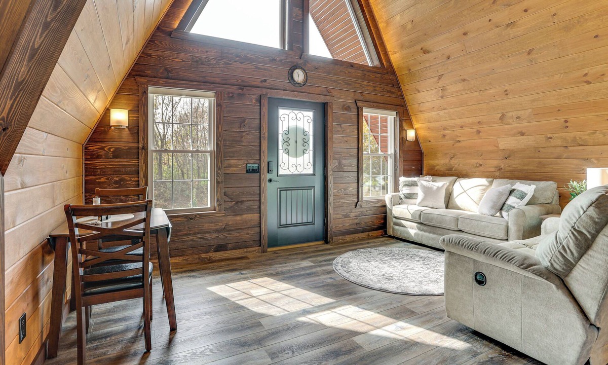 Idlewild Cottage | Hot Tub, Fire Pit, On-site Pond: Cozy Kenton Cabin