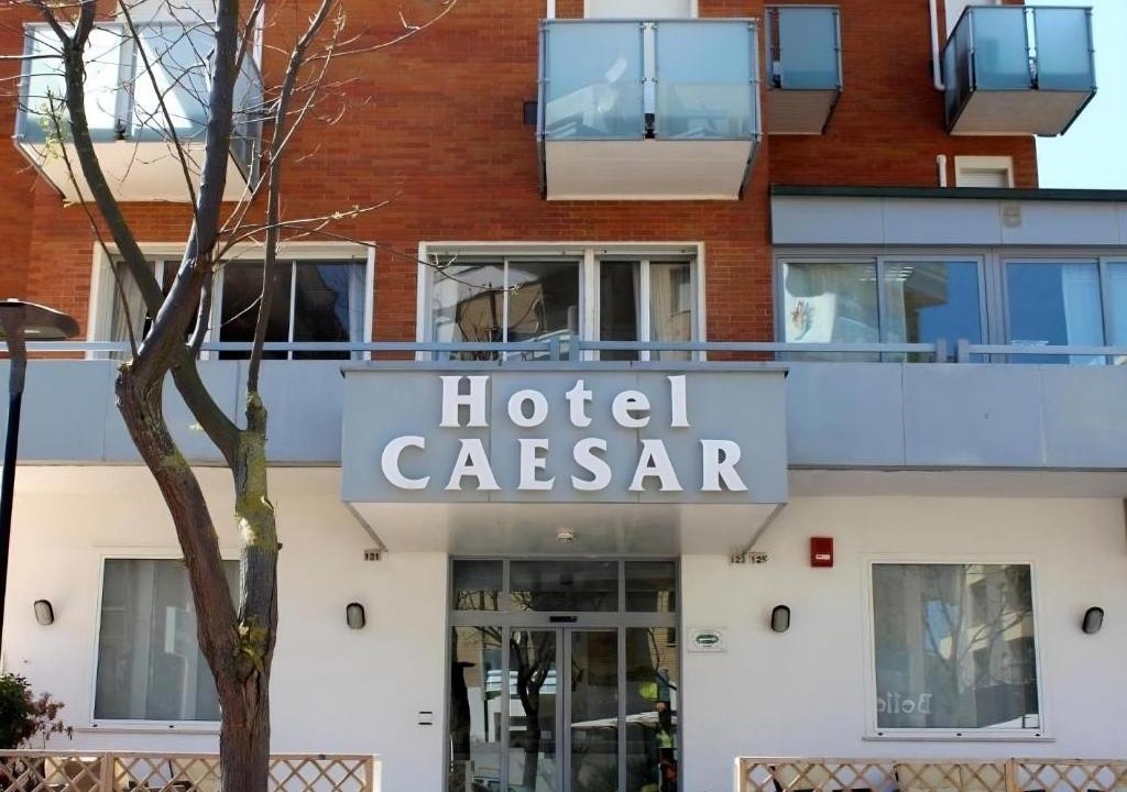 Pesaro Hotel | Hotel Caesar
