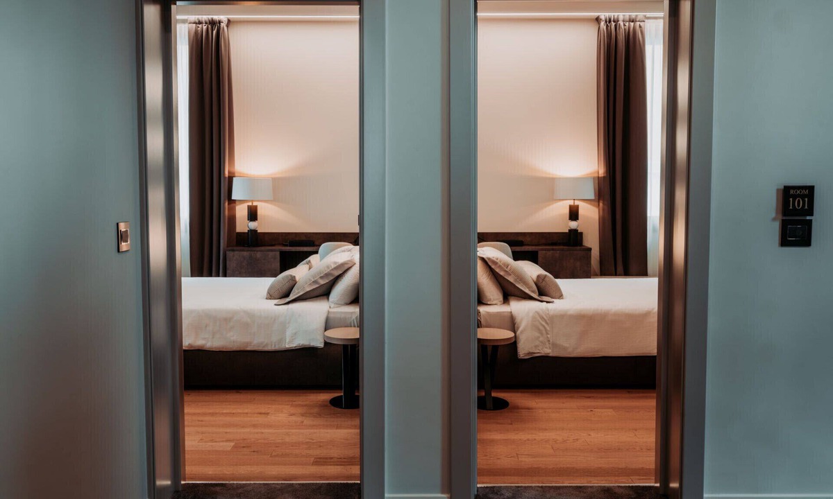 Moglia Hotel | HOTEL DE AMICIS