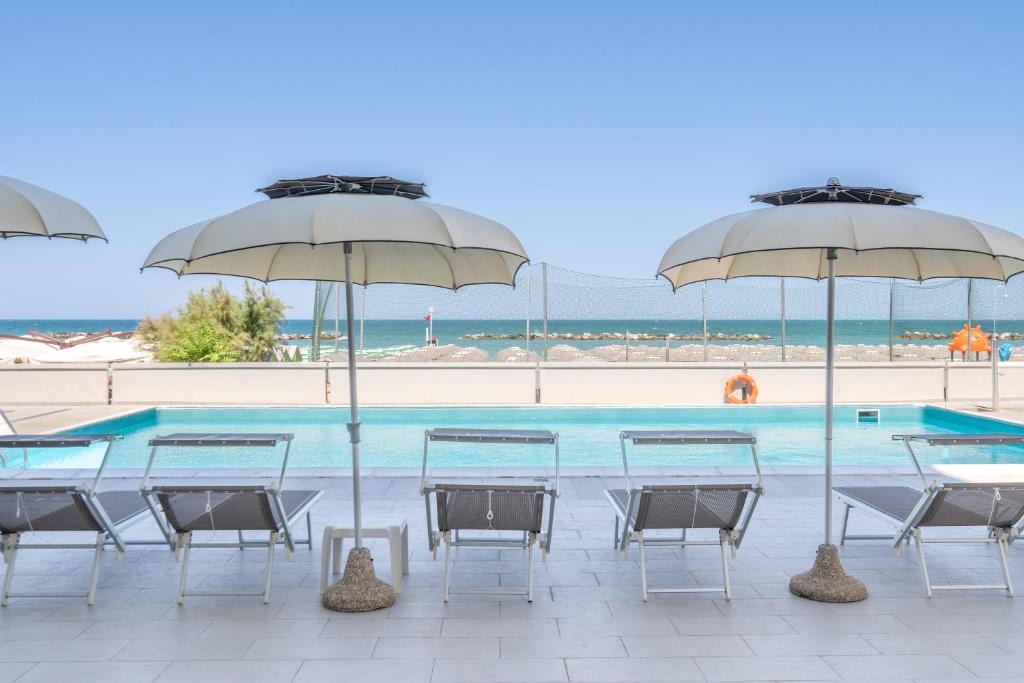 Pesaro Hotel | Hotel Embassy