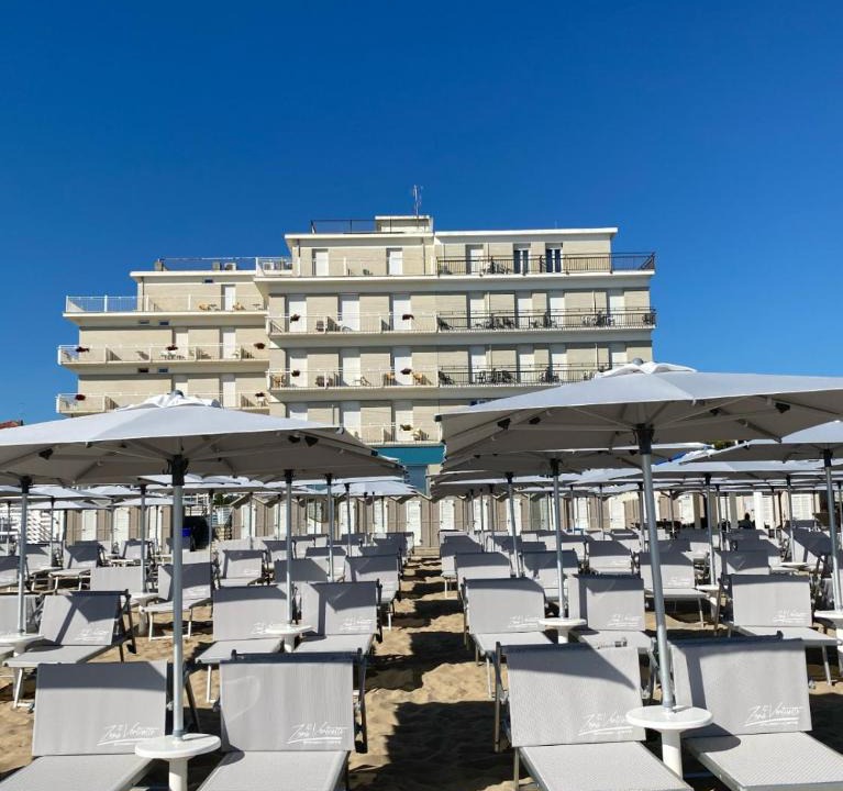 Pesaro Hotel | HOTEL FLYING