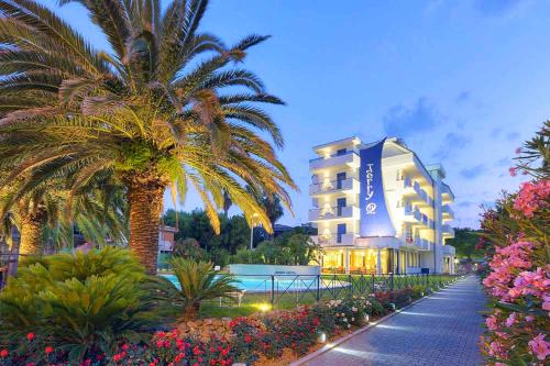 Grottammare Hotel | Hotel Jerry - Beachfront & Private Pool