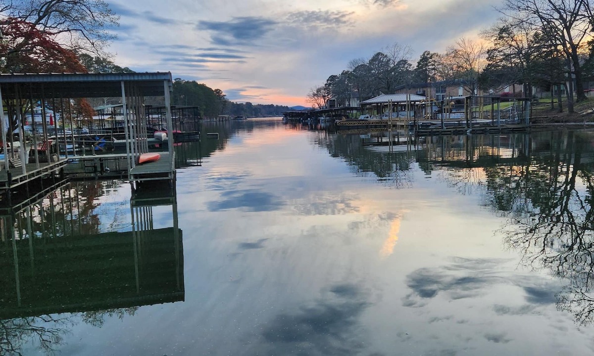 Mid America House | Katie's Waterfront Getaway W/covered boat dock, gazebo and much more!