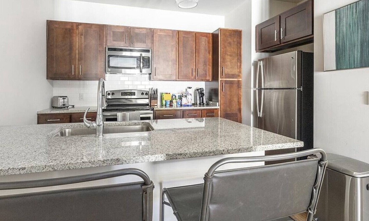 Simsbury Apartment | Landing at The Pointe at Dorset Crossing - 1 Bedroom in Downtown Simsbury
