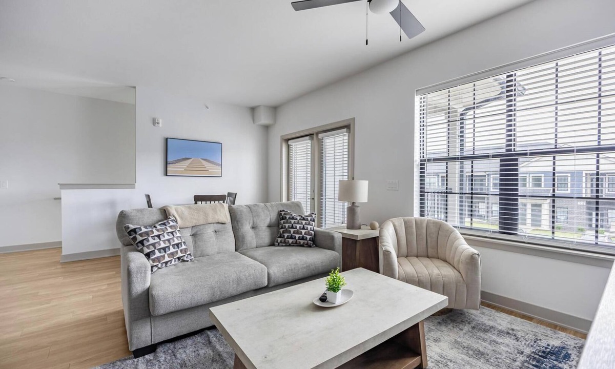 McCordsville Apartment | Landing | Modern 1BD, Clubhouse, Gym