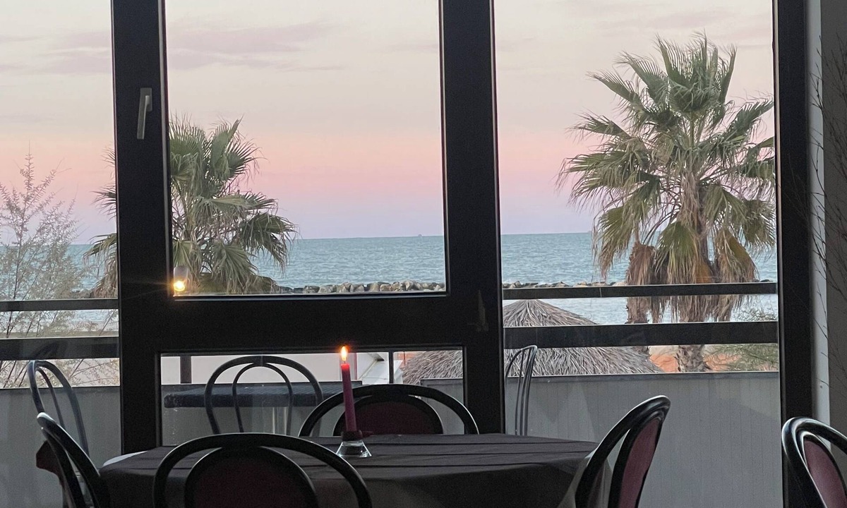 Viserbella Hotel | LEONE