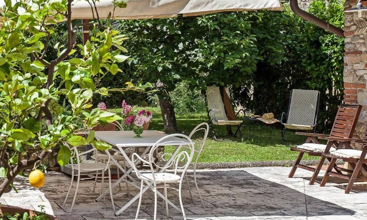 Sesto Fiorentino Apartment | Lovely Apartment with private patio and garden