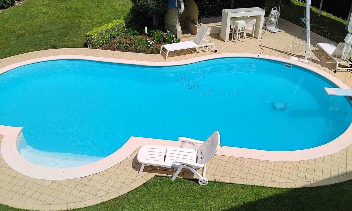 Montopoli in Val d'Arno Villa | Luxurious apartment in villa with exclusive use of pool and garden