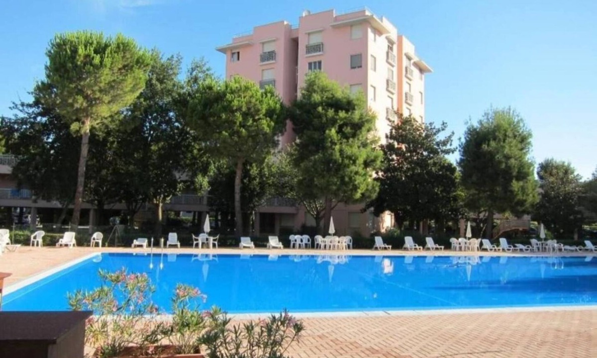 Marcelli Apartment | M456 – Marcelli, cozy three-room apartment in residence with pool