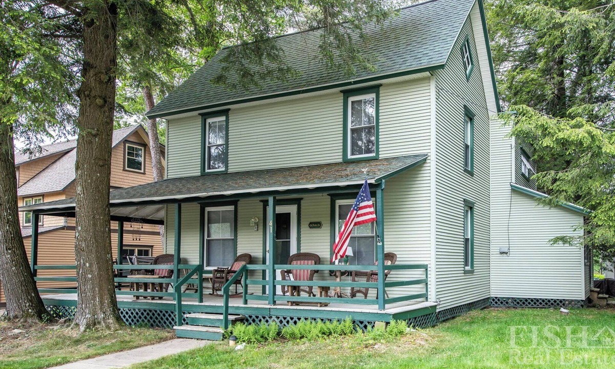 Eagles Mere Cottage | Make yourself at home at "Welch" Cottage in Eagles Mere.